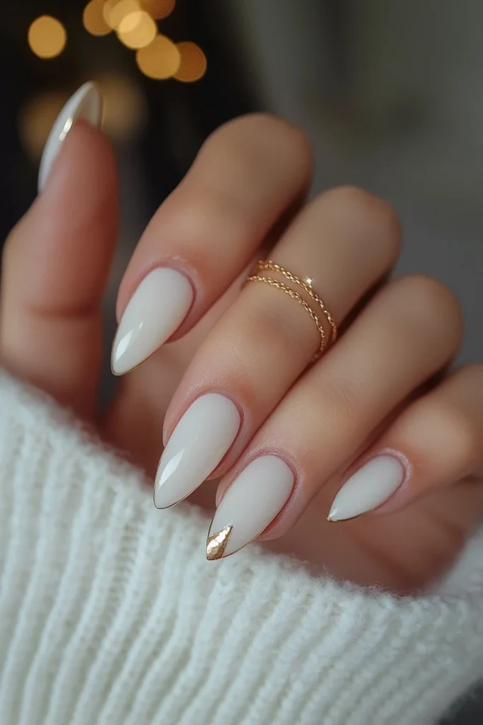 Minimalist Almond Nail Designs